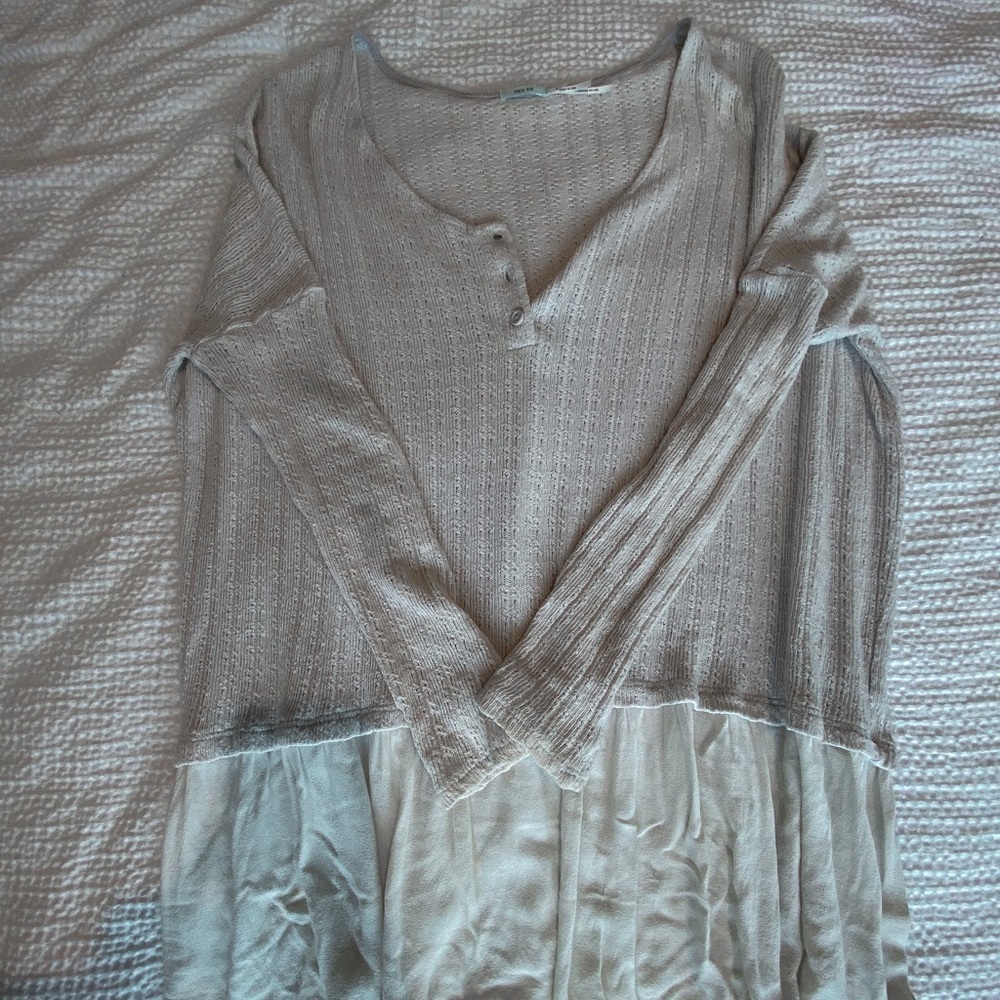 Sweater - Picture 2 of 2